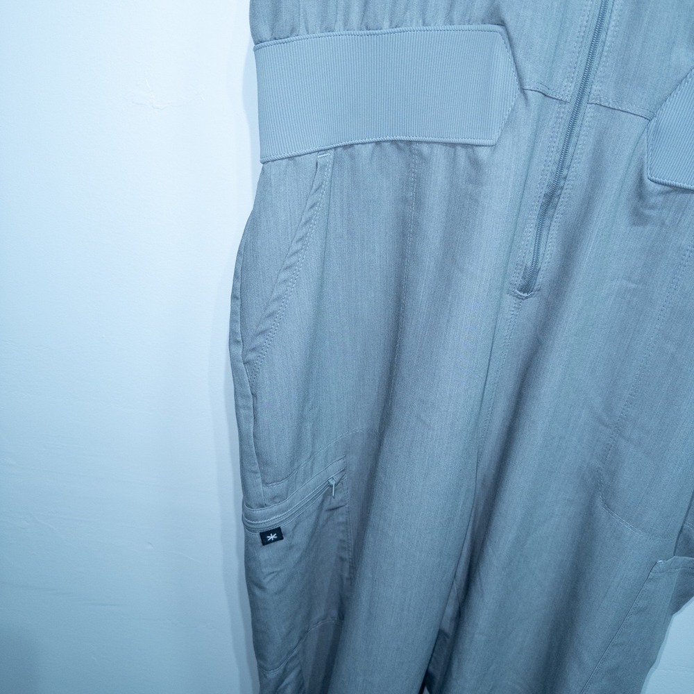 New Beyond Scrubs Heather Light Gray Beyond Happy 7-Pocket Cargo Jumpsuit Large - Picture 4 of 11